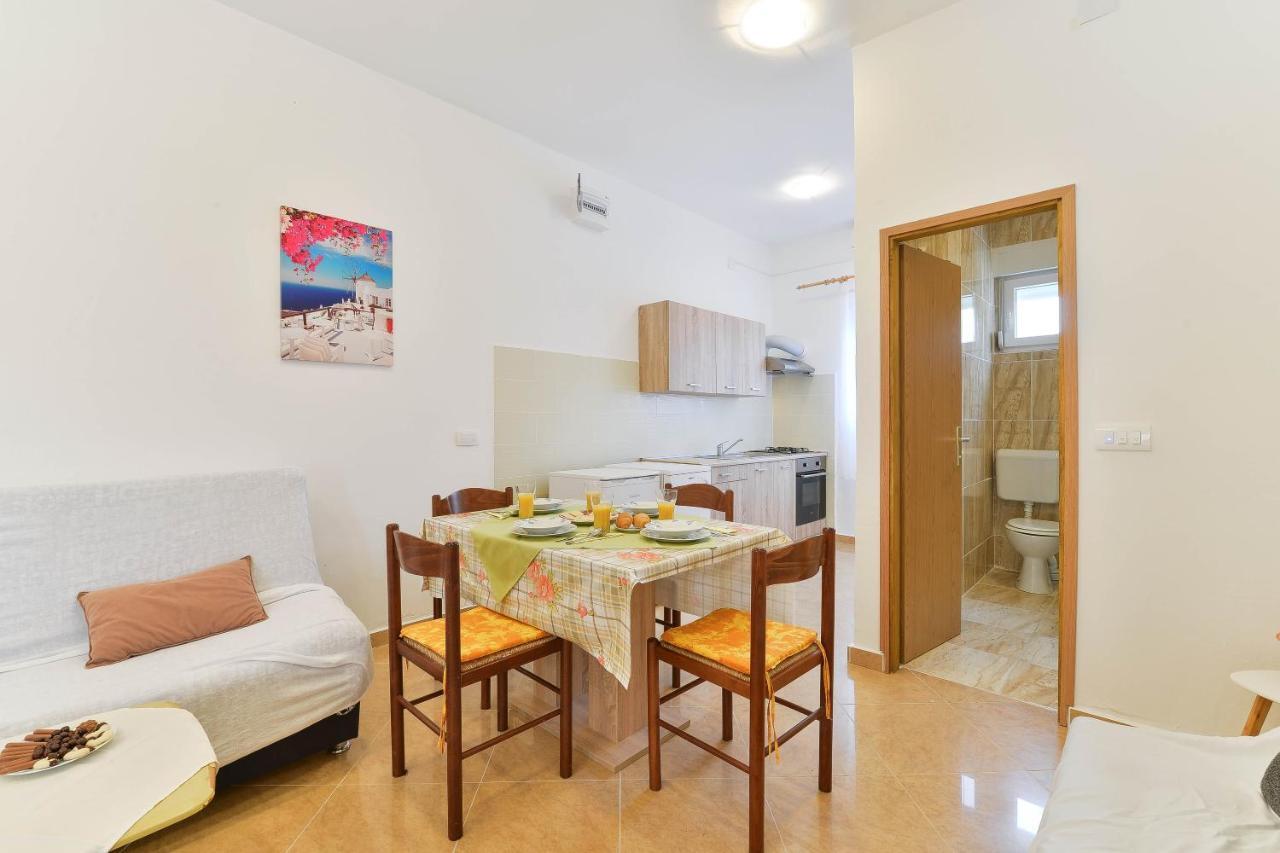 Apartments Lavanda Turanj Dış mekan fotoğraf